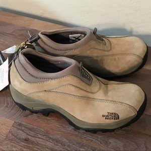 Womens North Face Sz 7 Chilklog Shoes